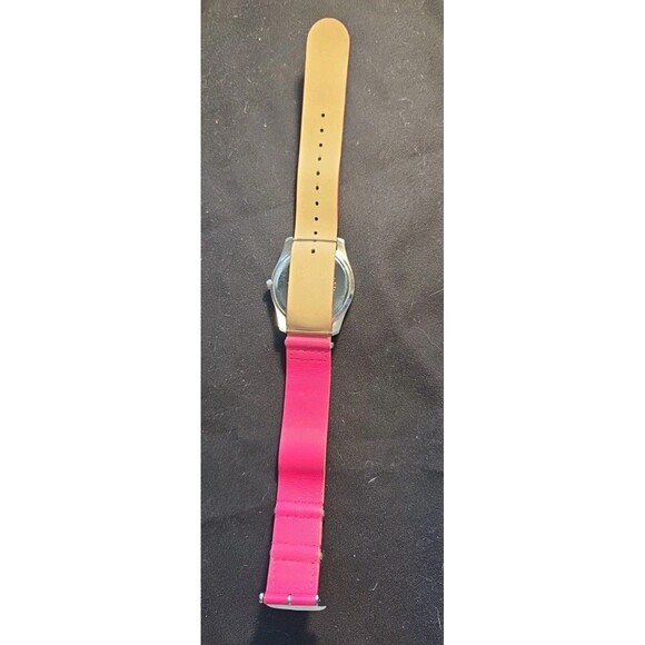 Tokyo bay hot pink large faced silver tone ladies analog wristwatch - Picture 7 of 10